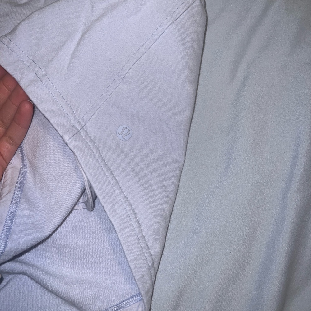 Lululemon inner glow shorts - Picture 3 of 4